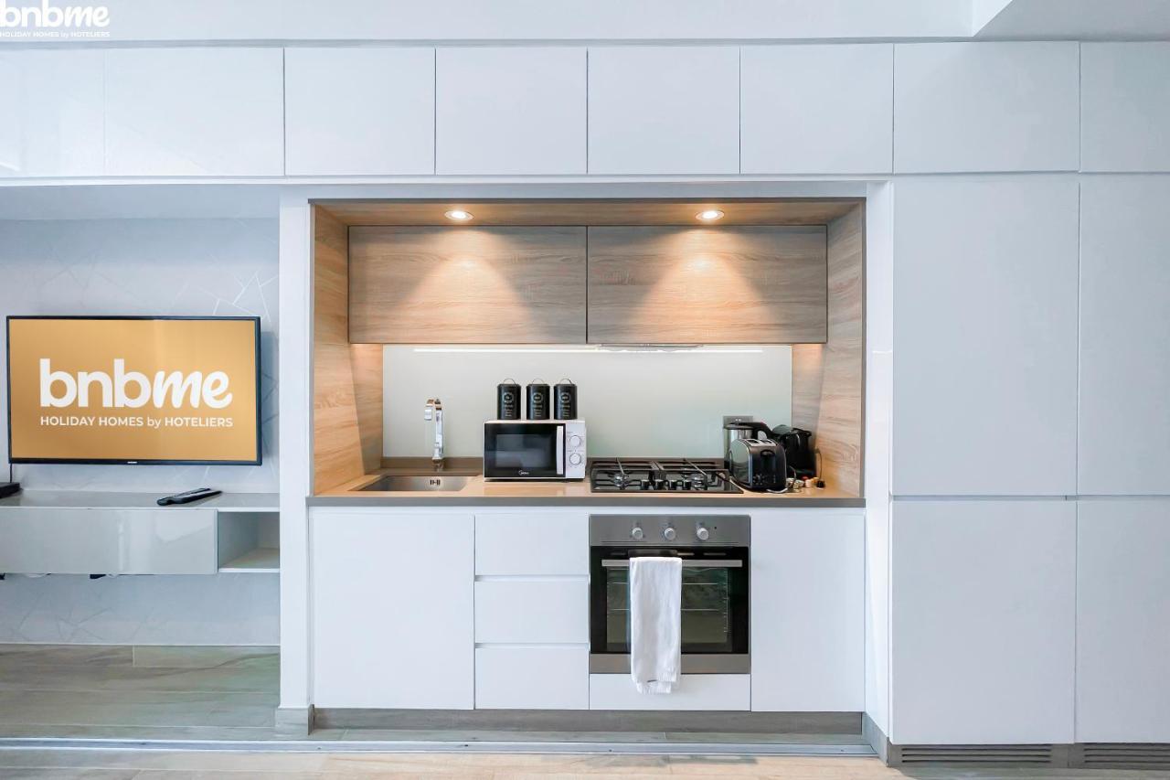 Bnbmehomes - Beautiful Lake View Studio Near Marina - 1504 Dubái Exterior foto